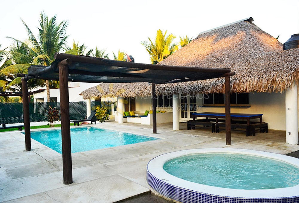 Casas Pelicanos