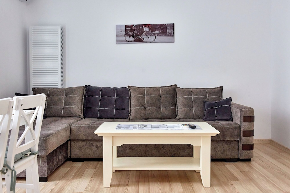 Solis Residence Apartment