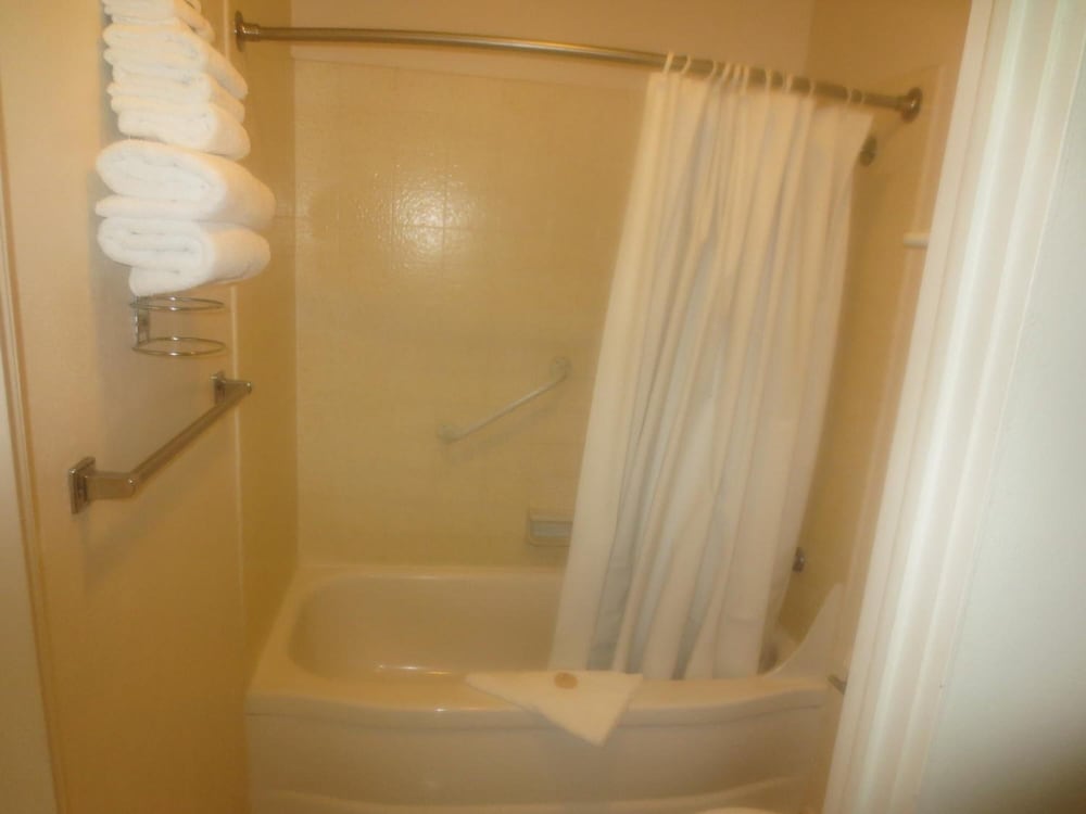 Down Towner Inn