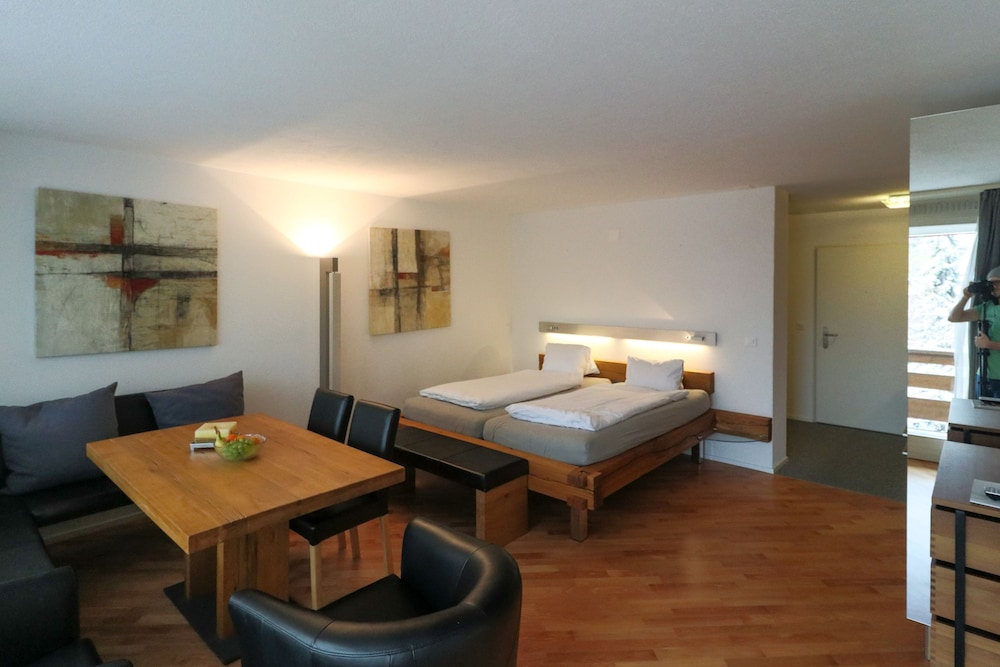 Apartments Cresta