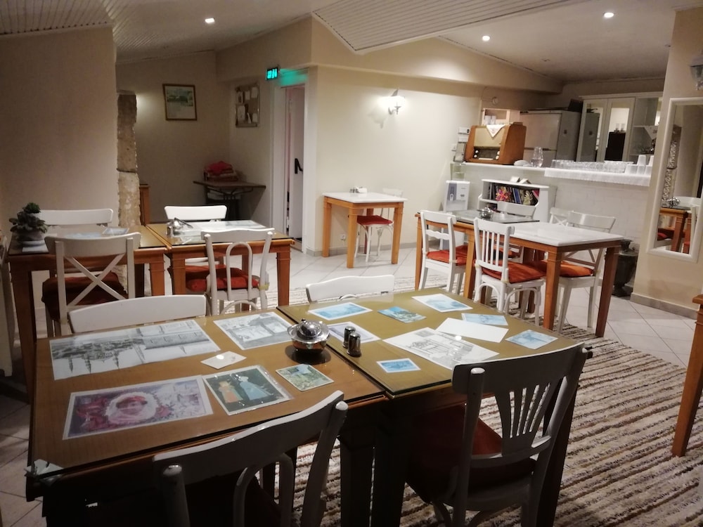 Hotel Turkoman becomes Turkoman Otel. - Image 29