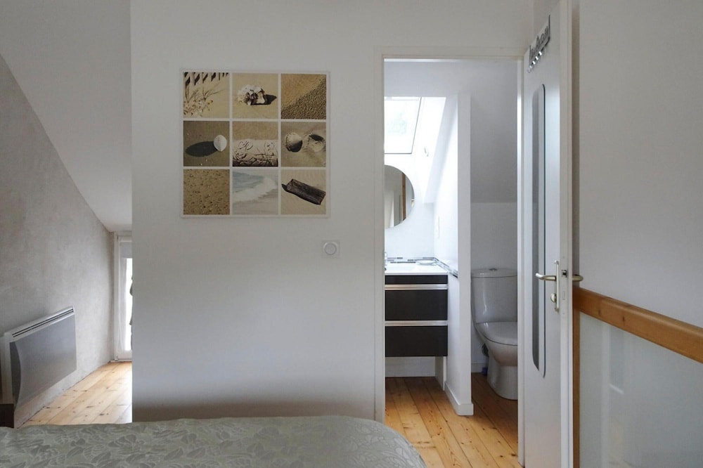 Cottage in Saint-gildas Near Gulf of Morbihan view 3