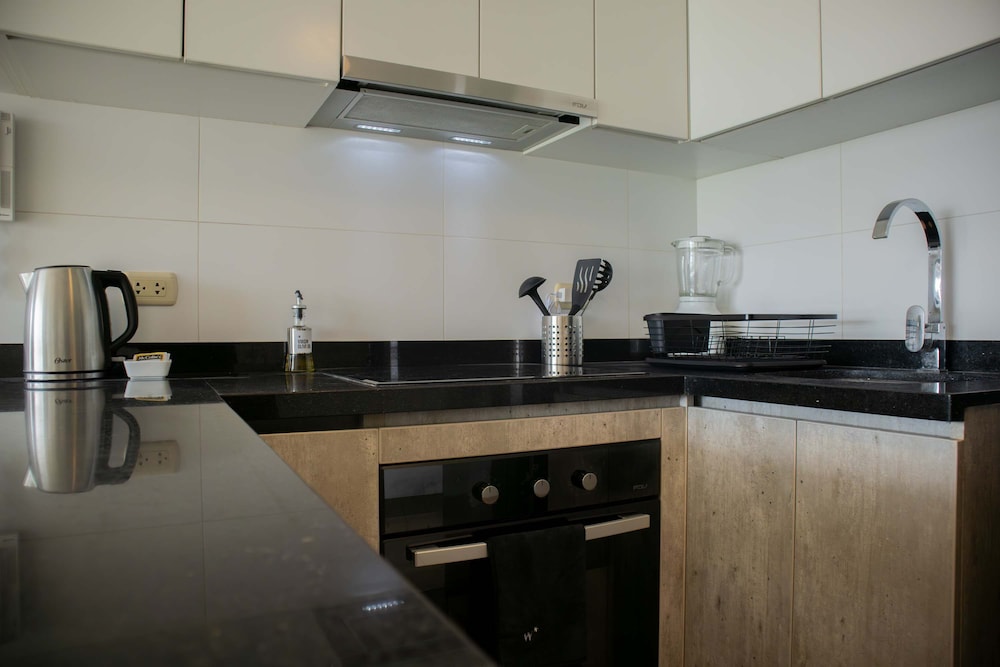 w Contemporary 2BR w Balcony in Barranco