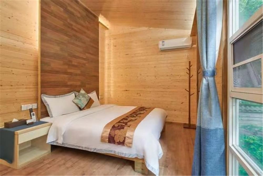 Hongdouchan Wooden House view 5