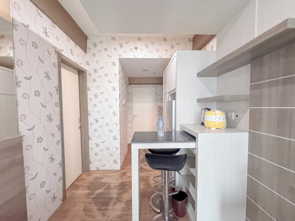Comfortable Living And Good Place 1Br At Tanglin Supermall Mansion Apartment