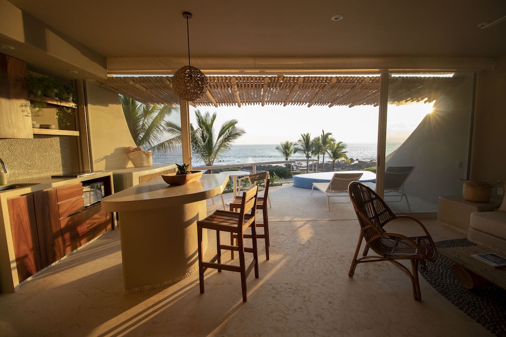 Punta Majahua Condos