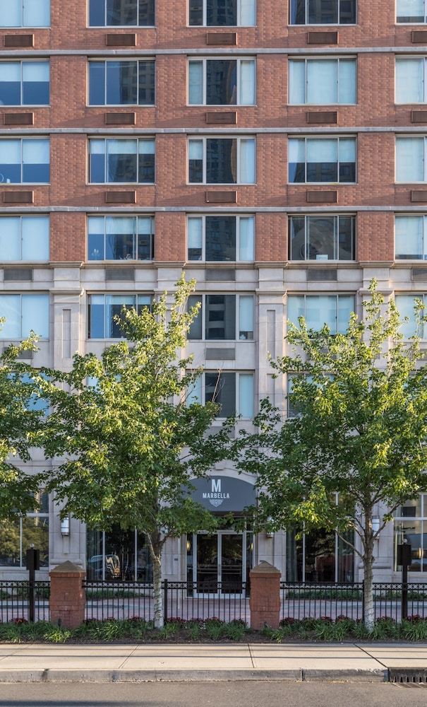Bluebird Suites near Newport Center