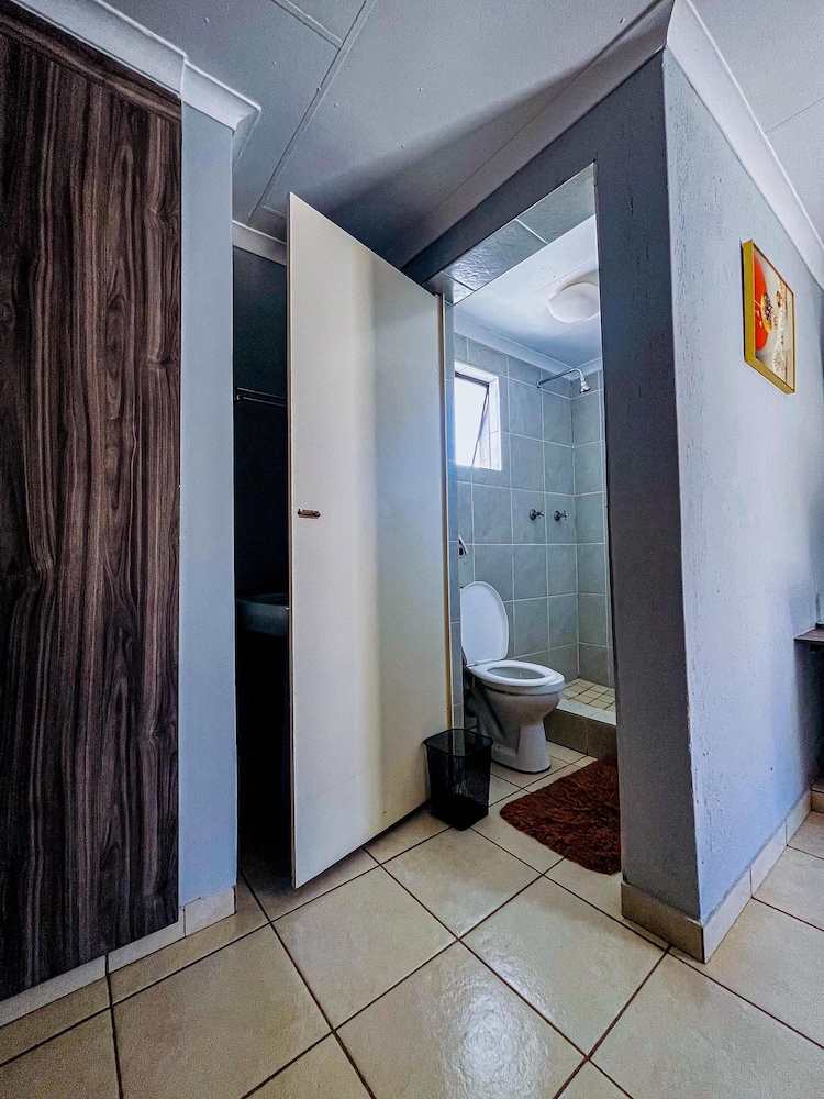 Dingwako Lodge
