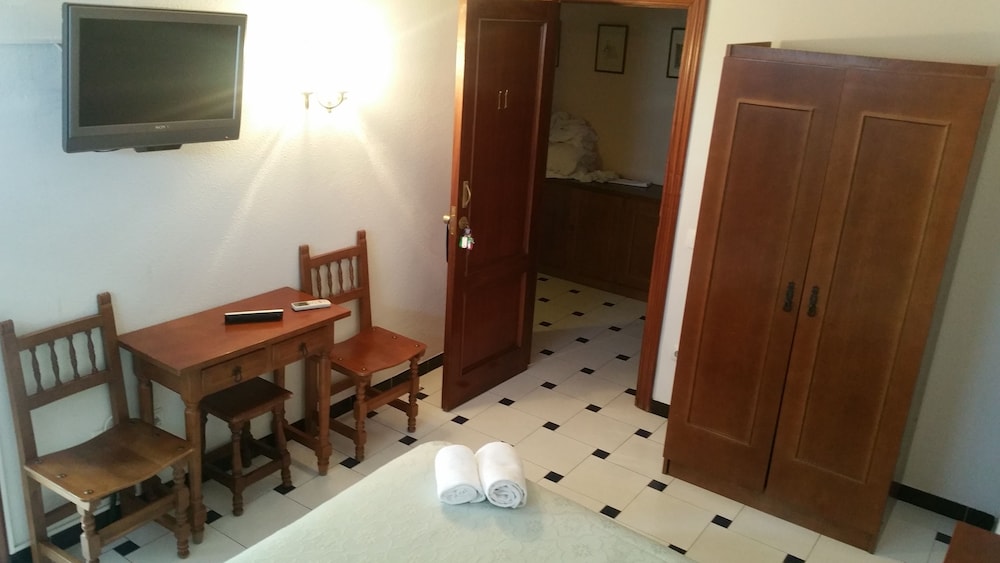 Hostal Boal photo 2