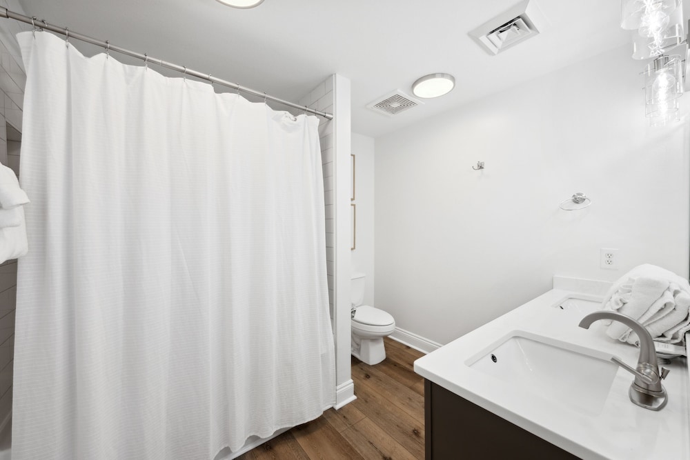 Calypso Beach Resort by Panhandle Getaways