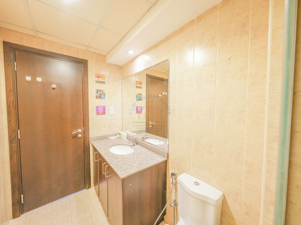 Luxury 2-Bedroom Stay in the Heart of Churchill