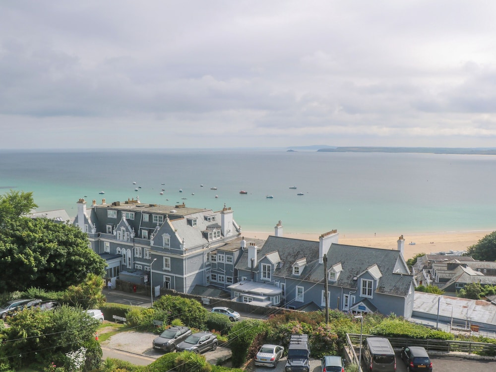 Amelia's Point