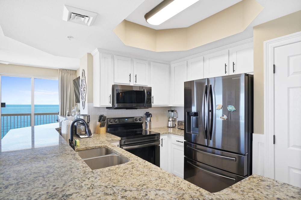 Calypso Beach Resort by Panhandle Getaways