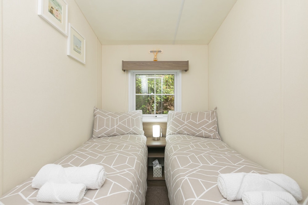 Lazy Lodge