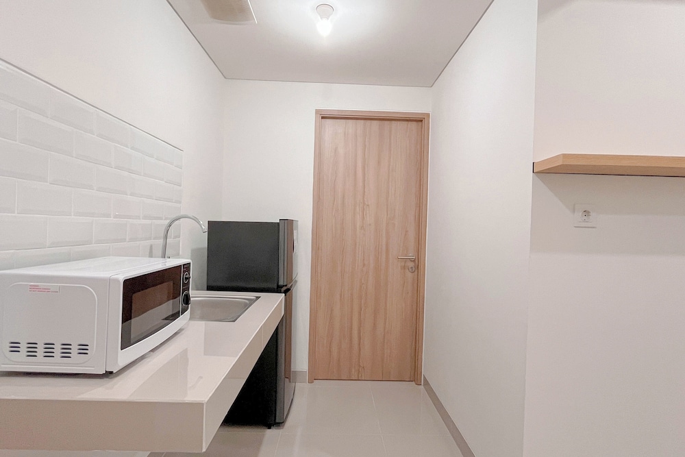 Minimalist 1Br Combined (No Kitchen) At Bandaraya - Tallasa City Makassar Apartment