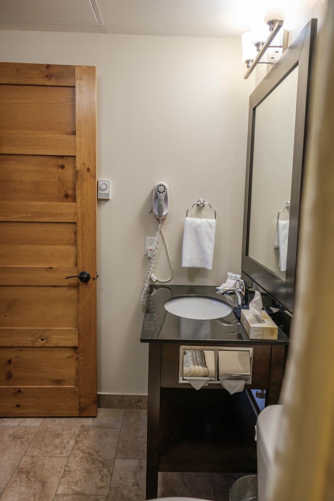 Marble Inn Resort