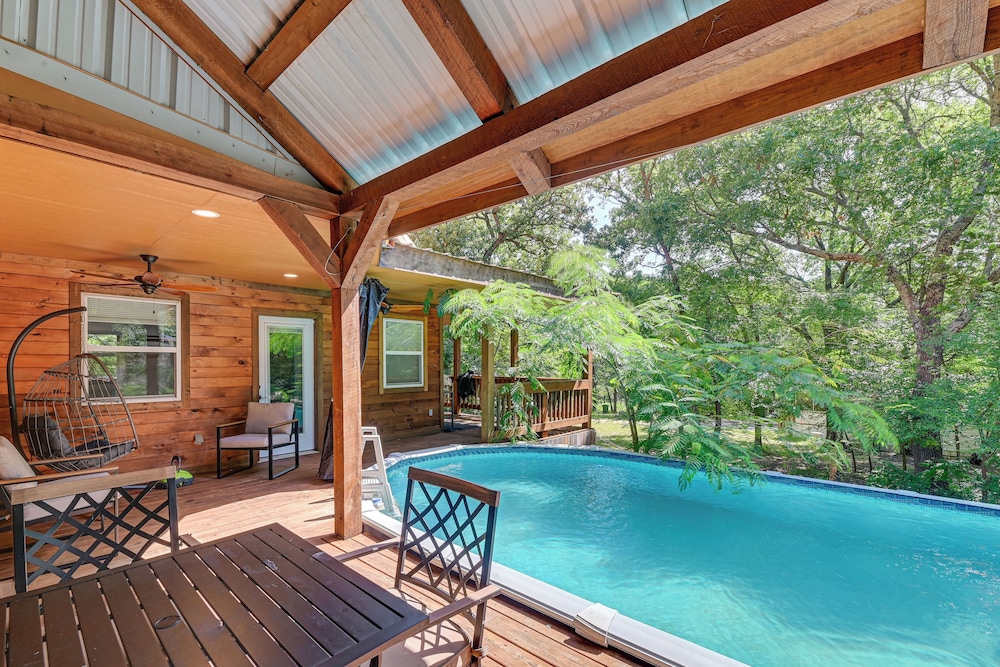 3 Mi to Lake Texoma: Gordonville Getaway!