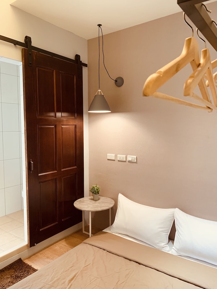 OYAJI Guesthouse