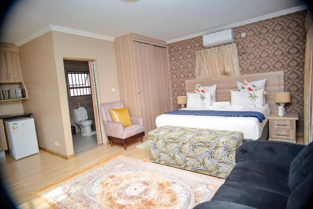 kebo events &self catering apartments