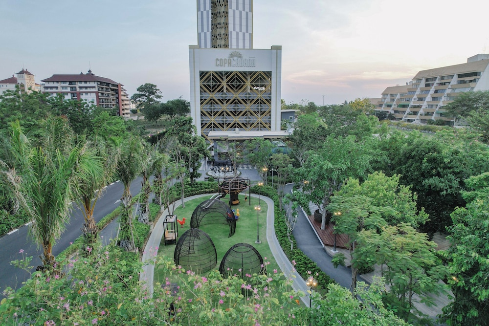 Private Swim Up Pool Apartment on Jomtien Beach Pattaya