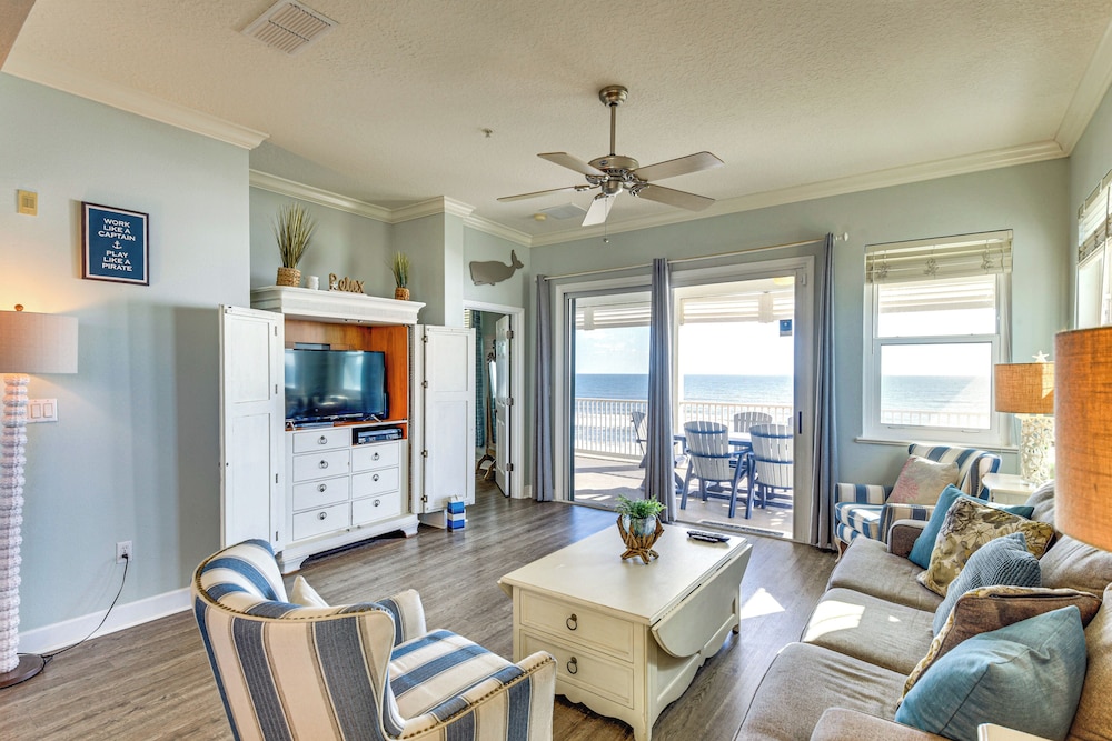 Steps to Beach: Palm Coast Escape w/ Resort Perks!