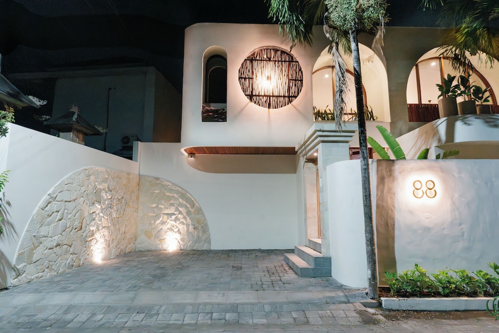 Luxury Noah Villa