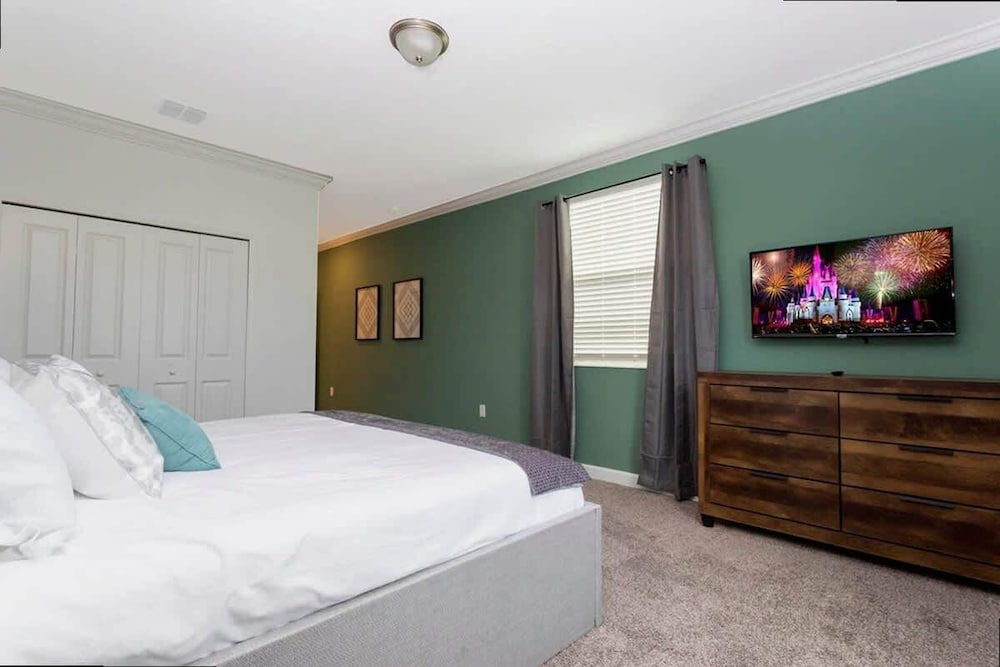 Luxe 5BR Villa Pool Game Room Minutes to Disney