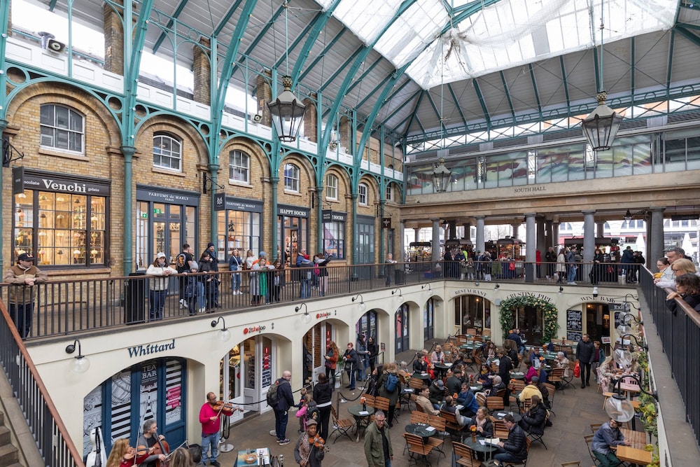 Bury Place by Onefinestay