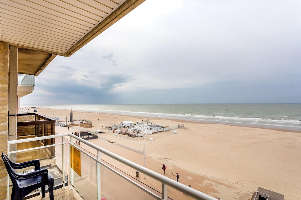 Seaside Apartment in Koksijde With Terrace