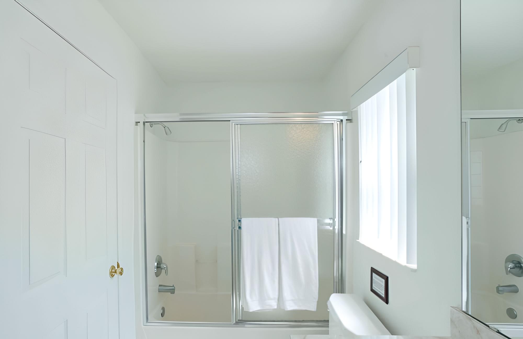 The Hamlets 2524 - Image 5