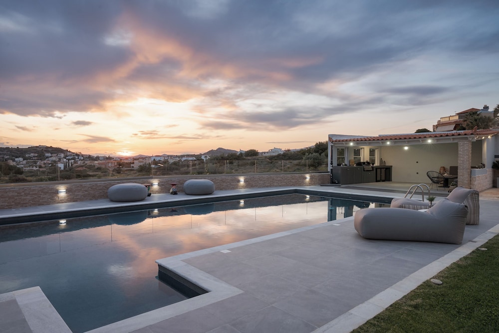 LaGon Luxury Villa