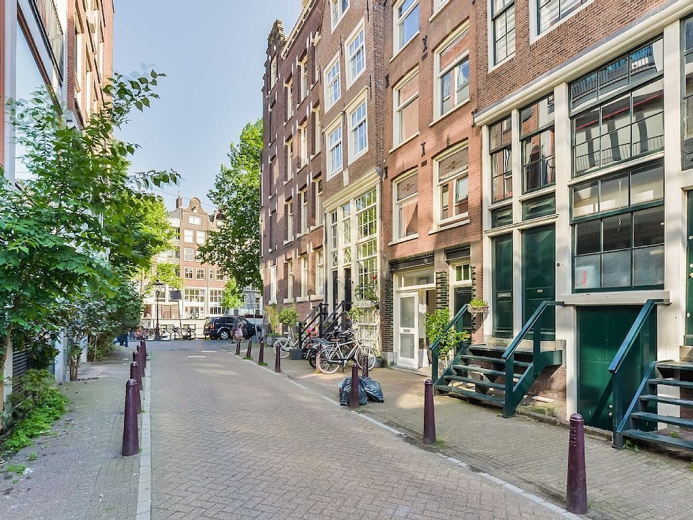 Mercedesbnb Amsterdam photo 5