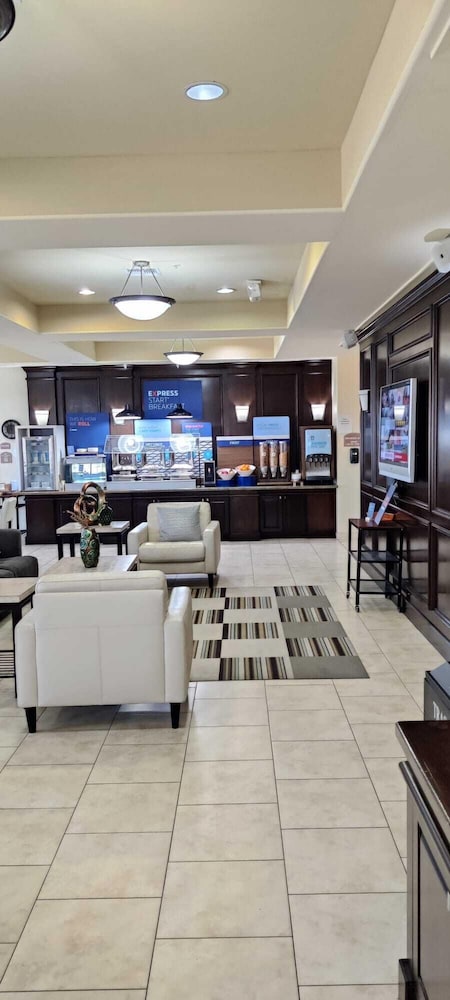 ASPEN GRAND HOTEL - Property Image 8