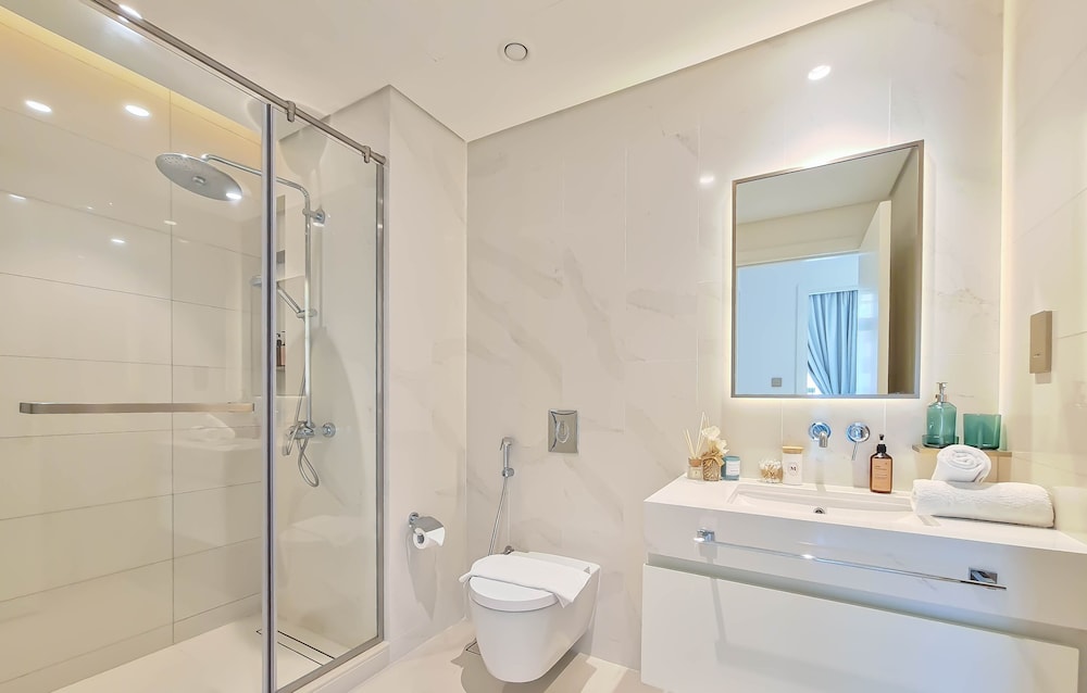 Stylish1BR at PalmJumeirah Private Beach