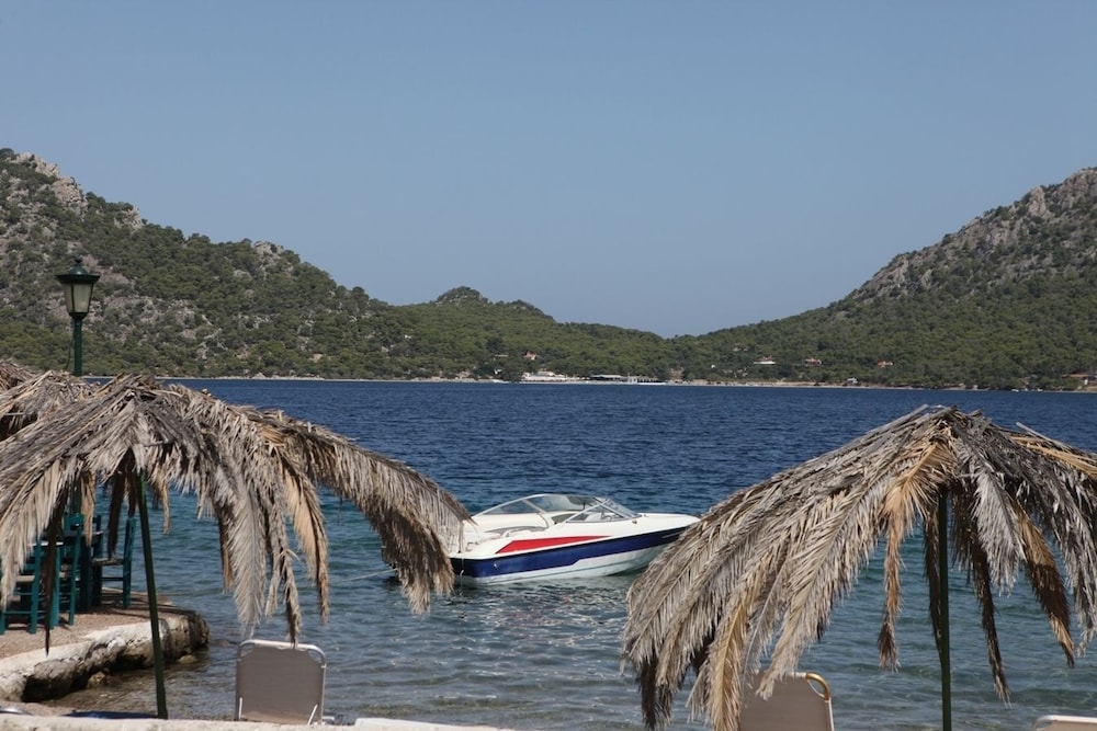 Mantas Bay Apartments