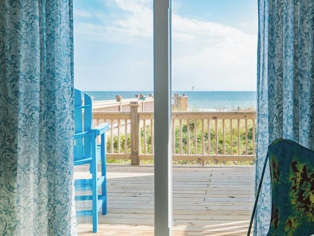 Tournesol by Topsail Realty