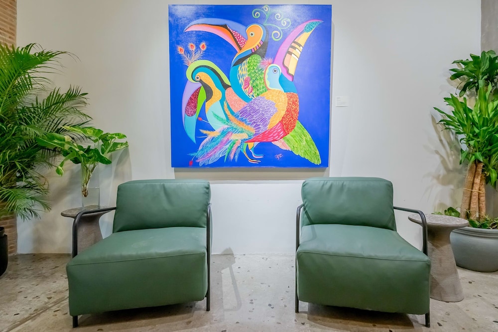 w Comfy 1BR w Perfect Balcony in Casco View