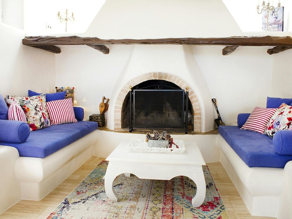 Holiday Home With Alfresco Dinning