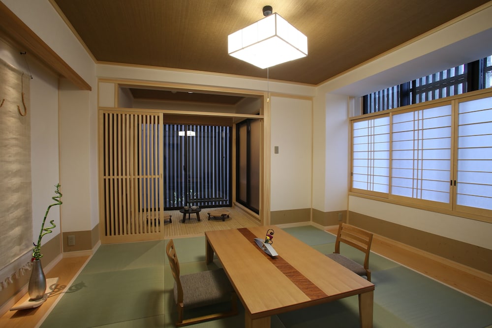 Wakasa Bettei