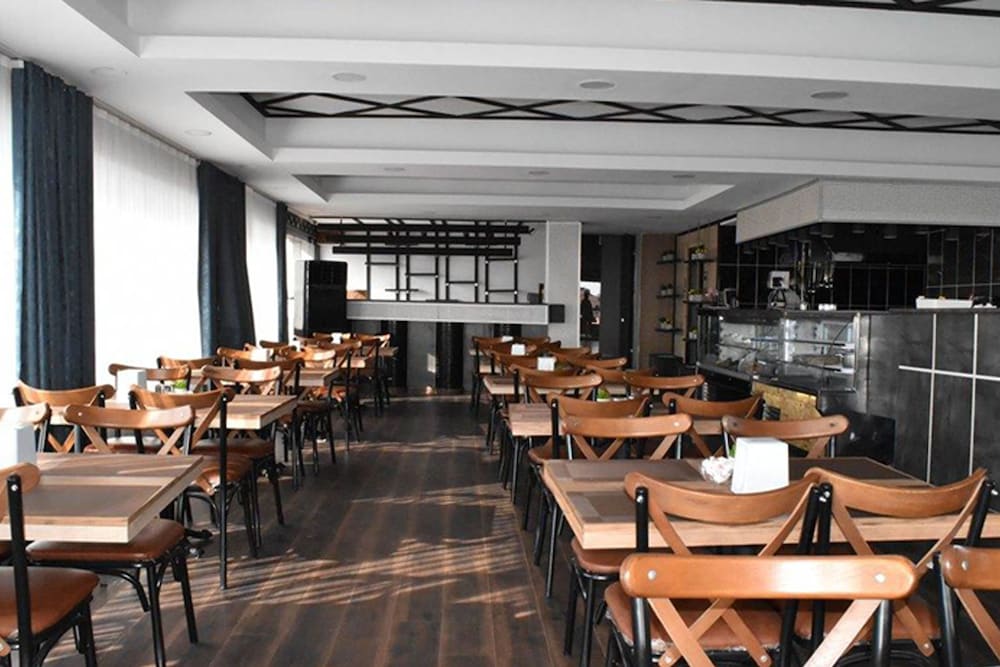 Big Life Otel - Image 81