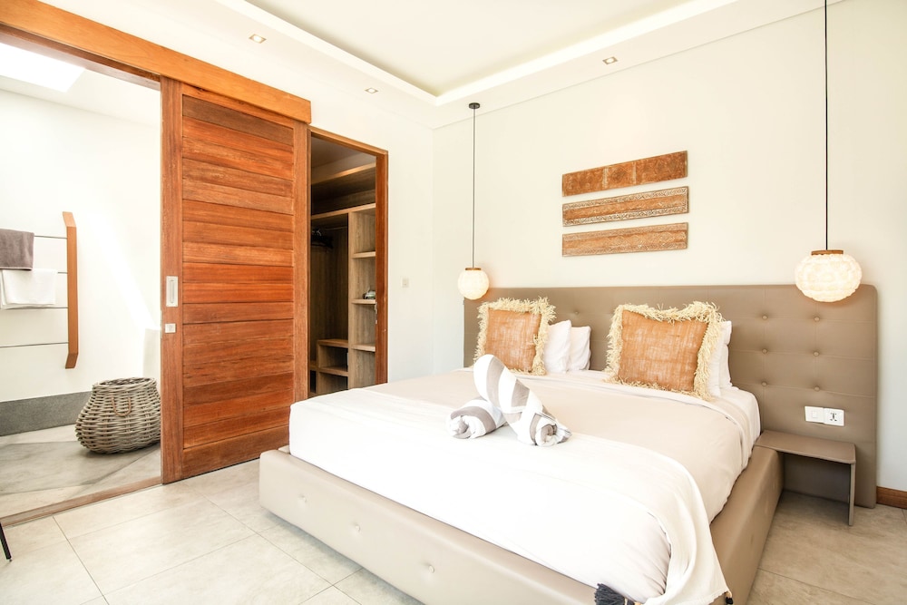 Niko 2 R New Villa Close to Finns Beach Club