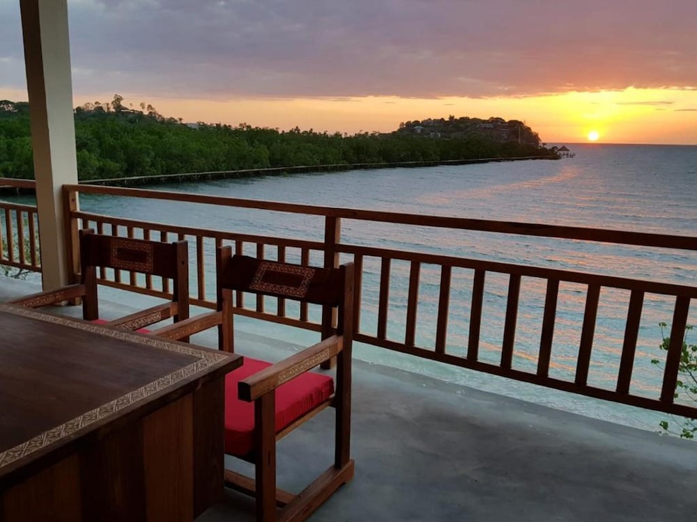 Emeraude Lodge