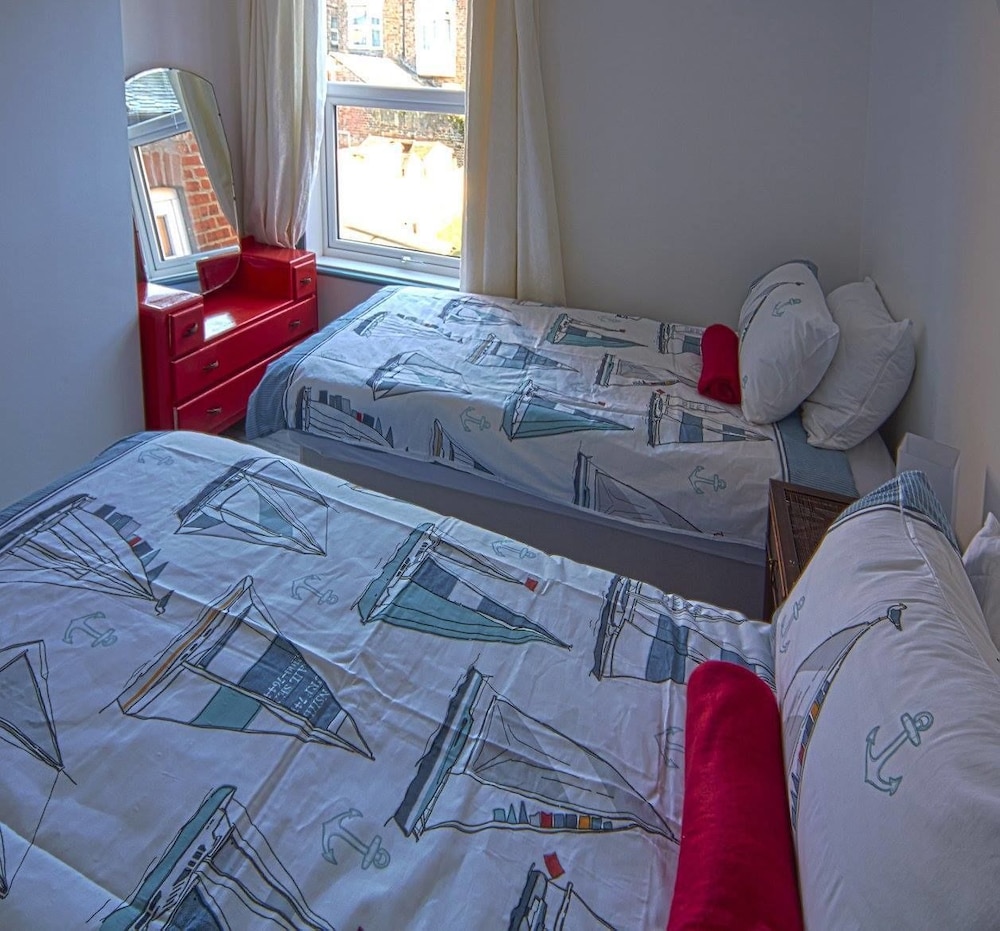 Holystone House view 5
