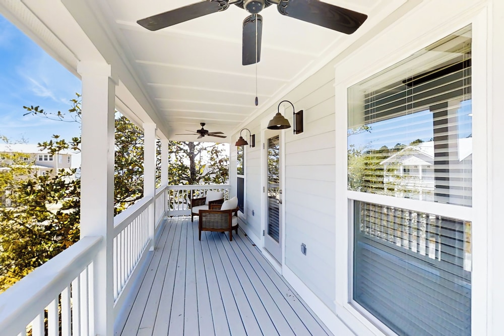 Home Near Beach w/ Pool, Arcade, Decks, W & D