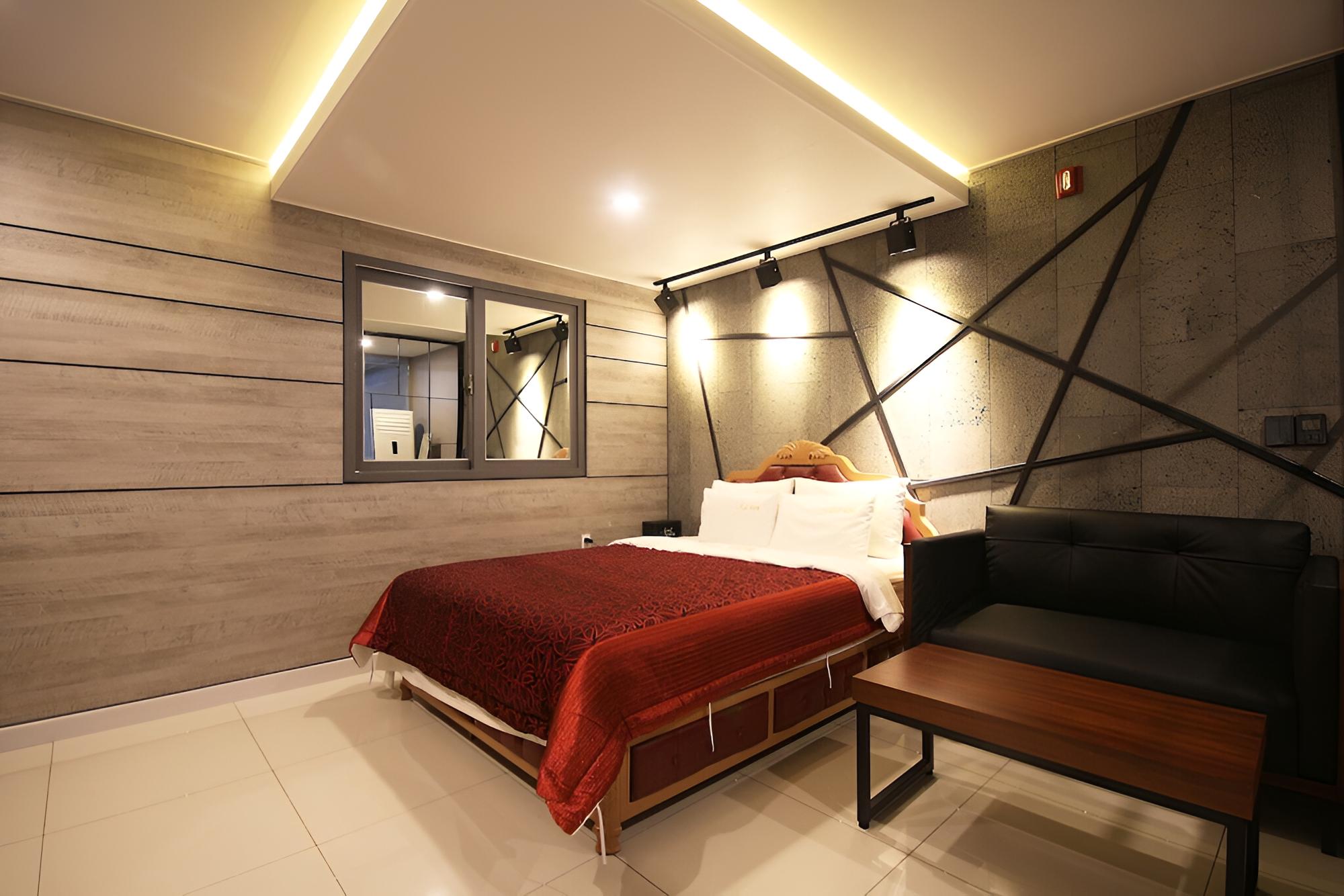 Iksan Feel Self Check-in Motel view 2