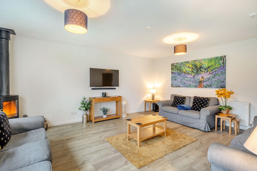 Elm - Woodland Cottages