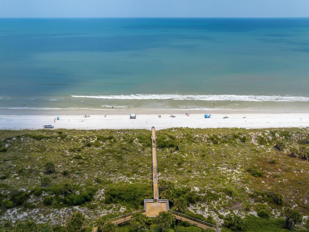 Quail Hollow B3-1TH by Distinctive Beach Rentals