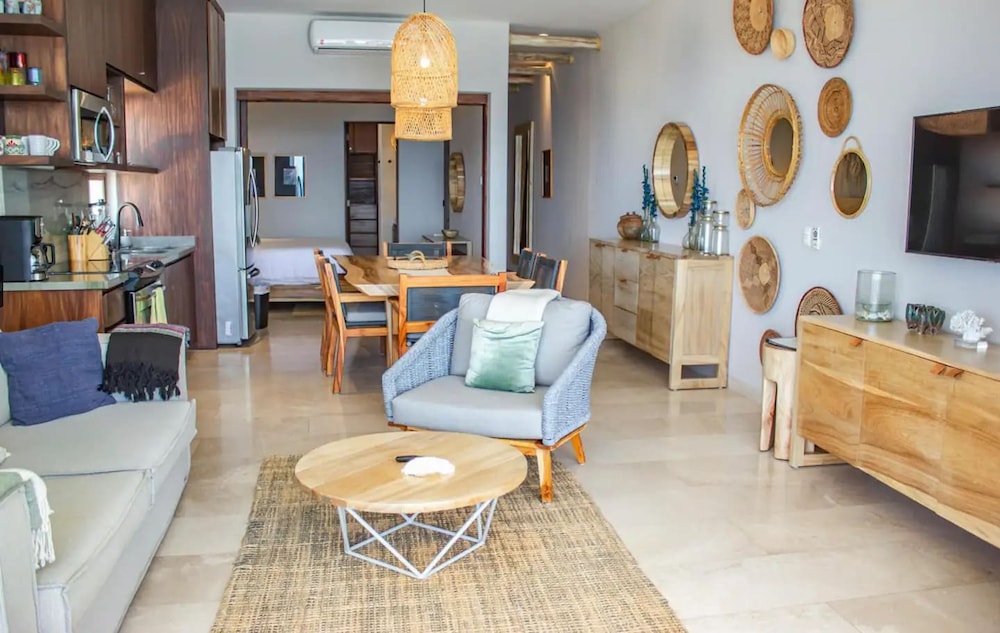 3BD Soleado Ocean Views Pool Resort Beach