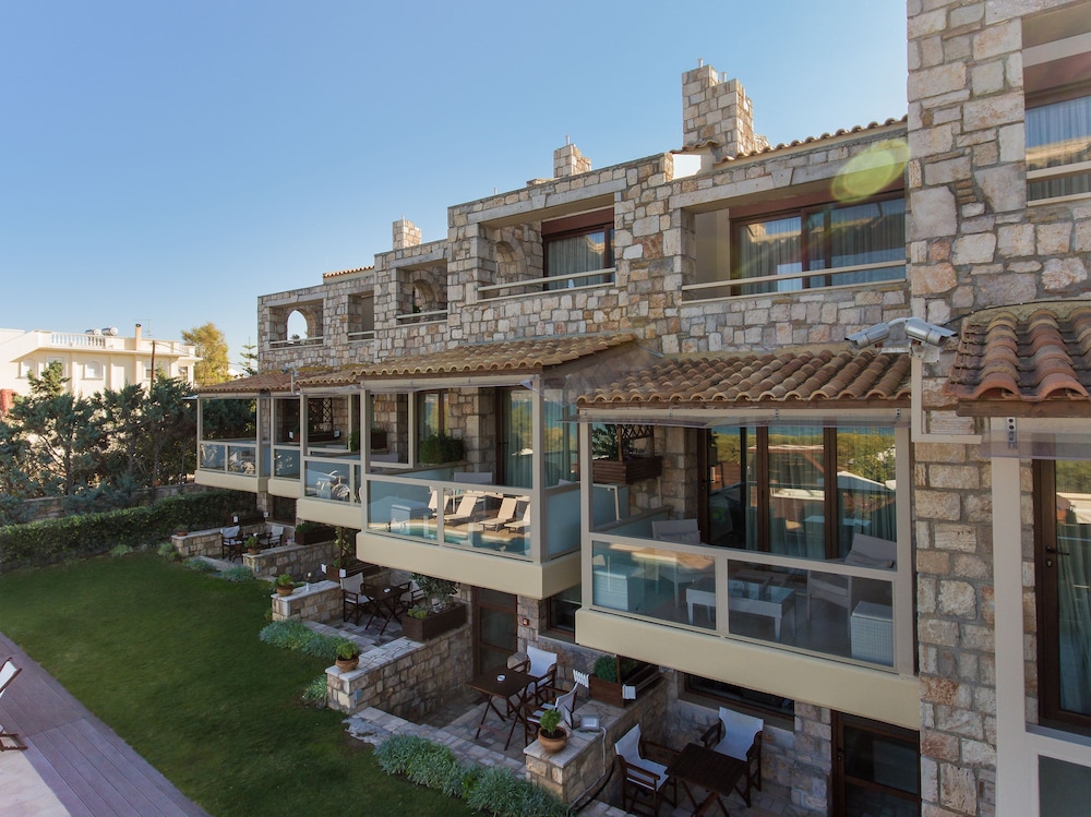 ENALIO Suites