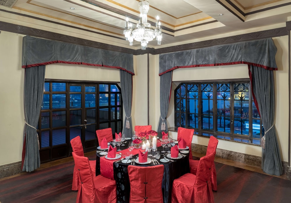 Fairmont Peace Hotel on the Bund 97